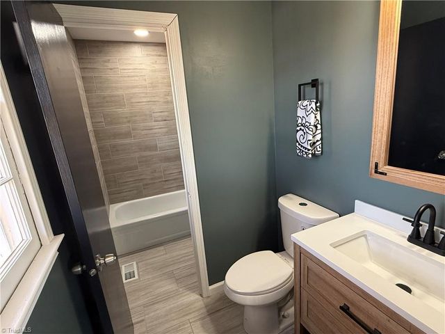 3 Woodclub Court, Greensboro, NC 27406