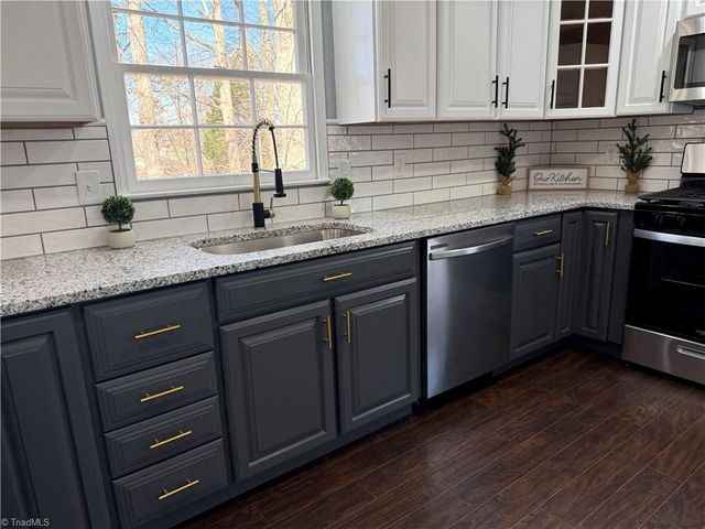 3 Woodclub Court, Greensboro, NC 27406