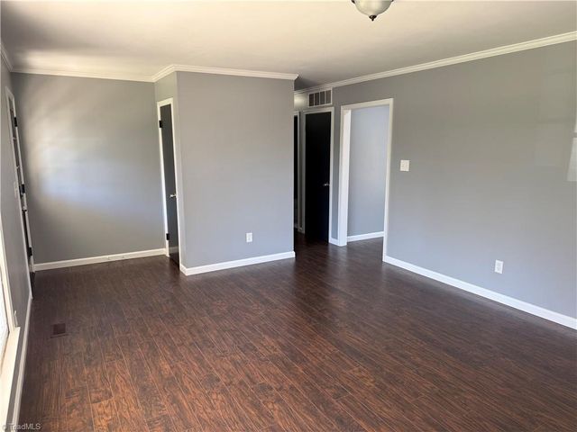 3 Woodclub Court, Greensboro, NC 27406