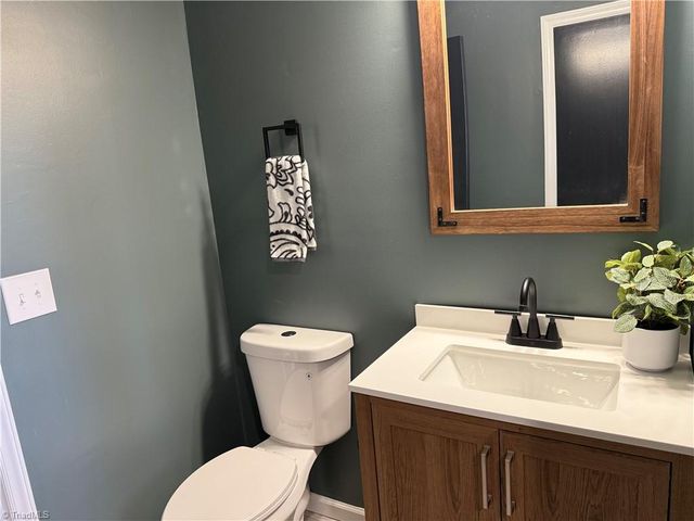 3 Woodclub Court, Greensboro, NC 27406