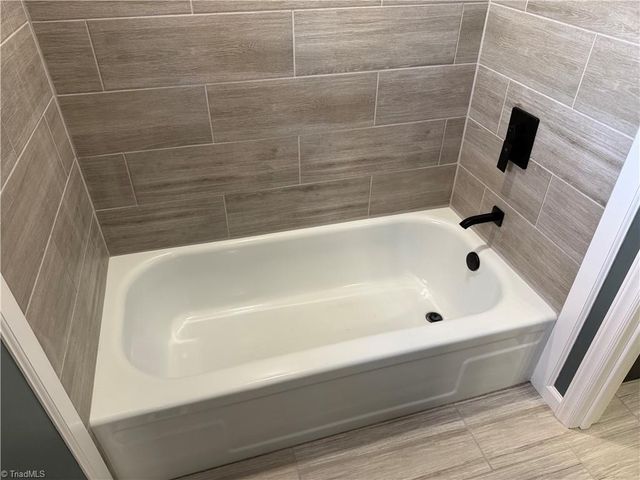 3 Woodclub Court, Greensboro, NC 27406