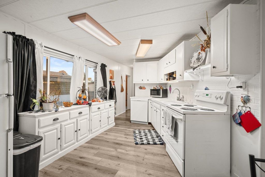 1211 E Lyons Ave, Spokane, WA 99208 photo 12