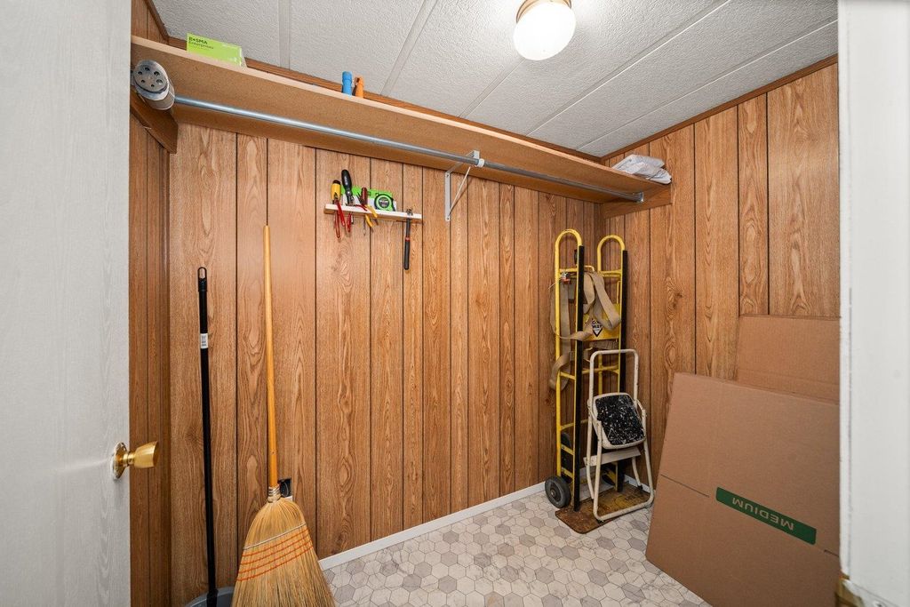 1211 E Lyons Ave, Spokane, WA 99208 photo 22