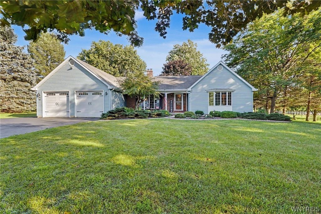 6644 Liebler Road, Boston, NY 14025