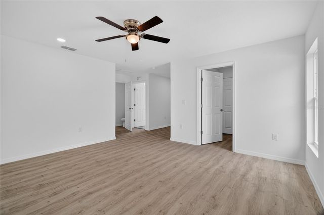 999 AVENUE A, Haines City, FL 33844