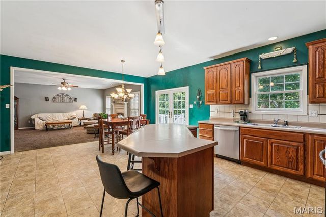 295 Zee Acres Ridge, Unincorporated, MO 63332