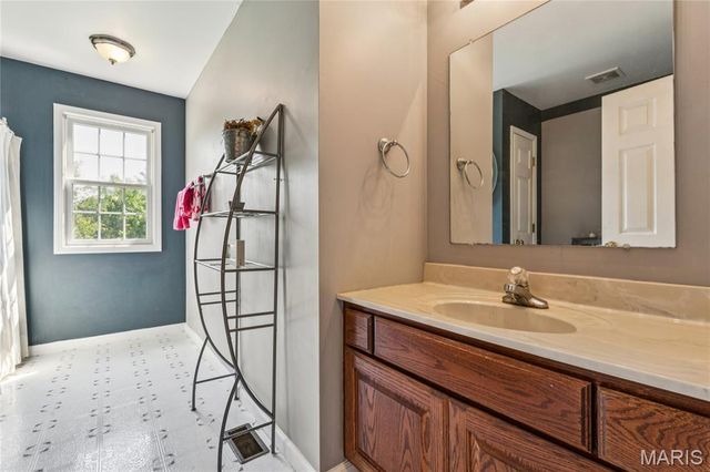 295 Zee Acres Ridge, Unincorporated, MO 63332