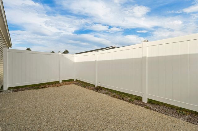 15-B Wildflower Lane, Plymouth, NH 03264