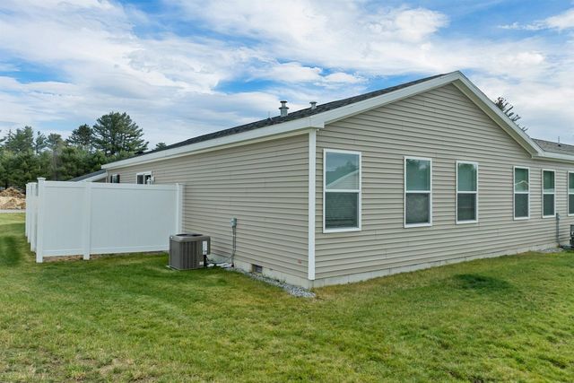 15-B Wildflower Lane, Plymouth, NH 03264