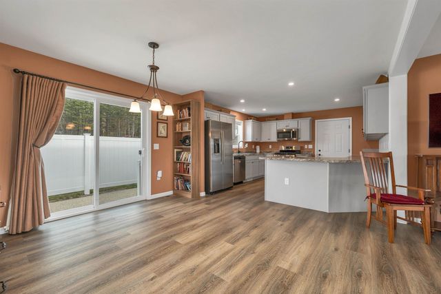 15-B Wildflower Lane, Plymouth, NH 03264