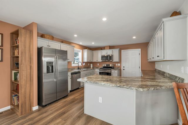 15-B Wildflower Lane, Plymouth, NH 03264