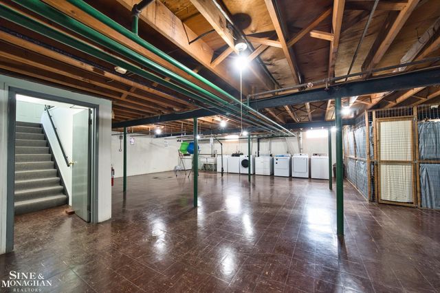 20852 Wildwood Drive 109, Harper Woods, MI 48225