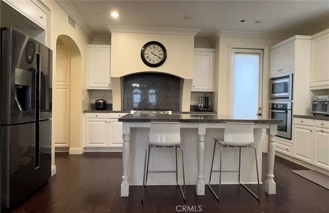 39 Arrowhead, Irvine, CA 92618