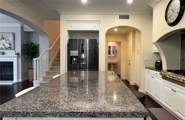 39 Arrowhead, Irvine, CA 92618