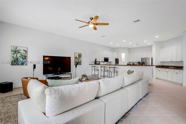 15190 SW 34th St, Davie, FL 33331