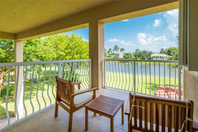 15190 SW 34th St, Davie, FL 33331