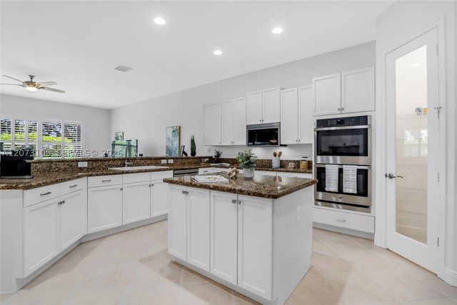 15190 SW 34th St, Davie, FL 33331