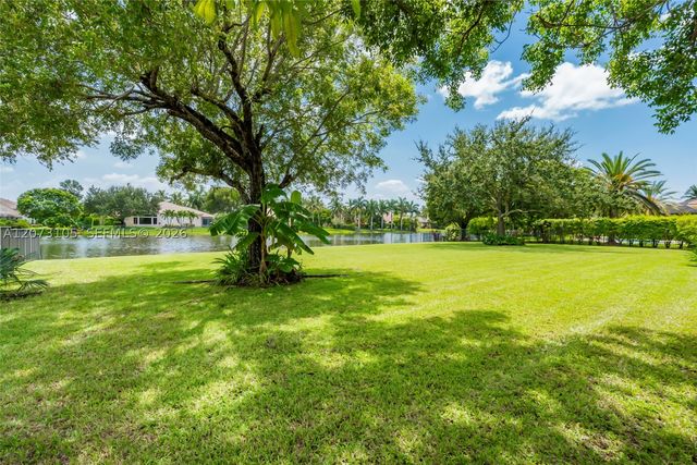 15190 SW 34th St, Davie, FL 33331