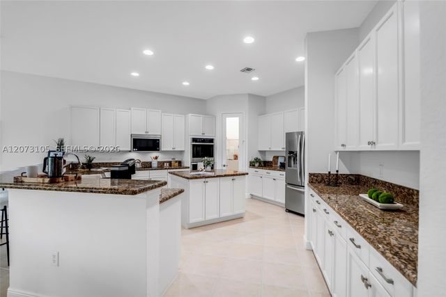15190 SW 34th St, Davie, FL 33331