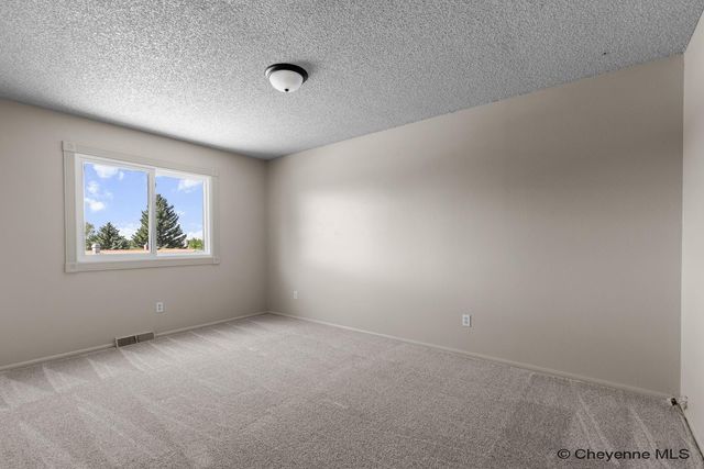 5409 HILLTOP AVE, Cheyenne, WY 82009