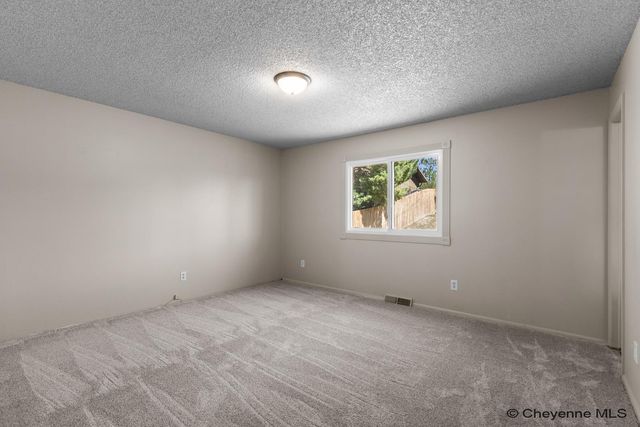 5409 HILLTOP AVE, Cheyenne, WY 82009