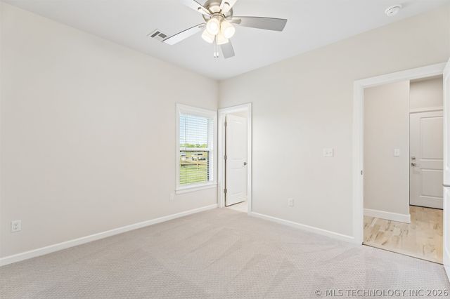 8403 S Timber Wolf Drive, Broken Arrow, OK 74014