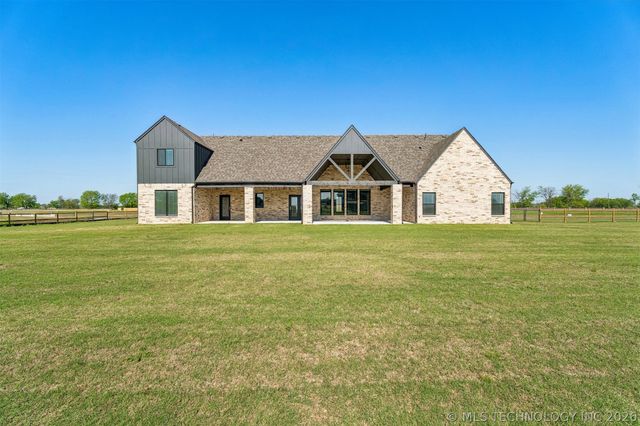 8403 S Timber Wolf Drive, Broken Arrow, OK 74014