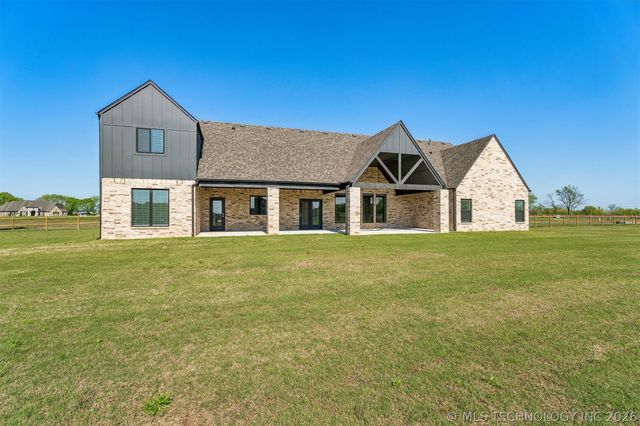 8403 S Timber Wolf Drive, Broken Arrow, OK 74014
