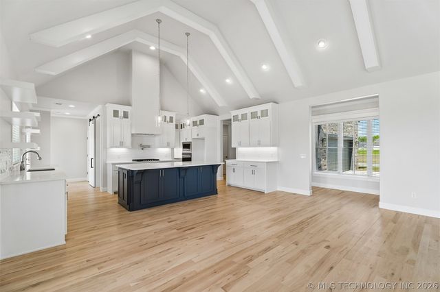 8403 S Timber Wolf Drive, Broken Arrow, OK 74014