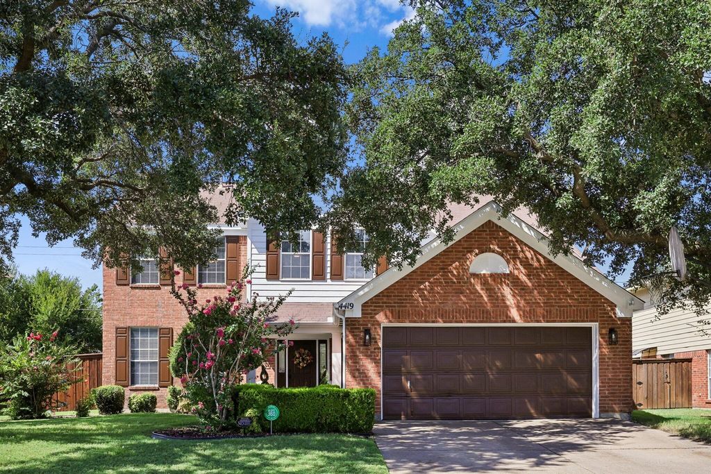 4419 W Wescott Drive, Grand Prairie, TX 75052 — exterior