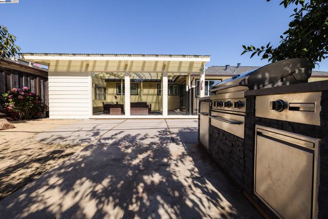 767 Lemos Ave, Salinas, CA 93901