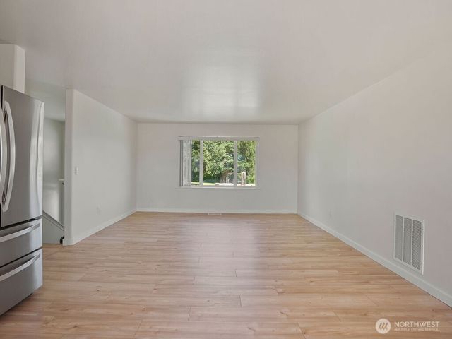 1675 SW 8th Avenue, Oak Harbor, WA 98277