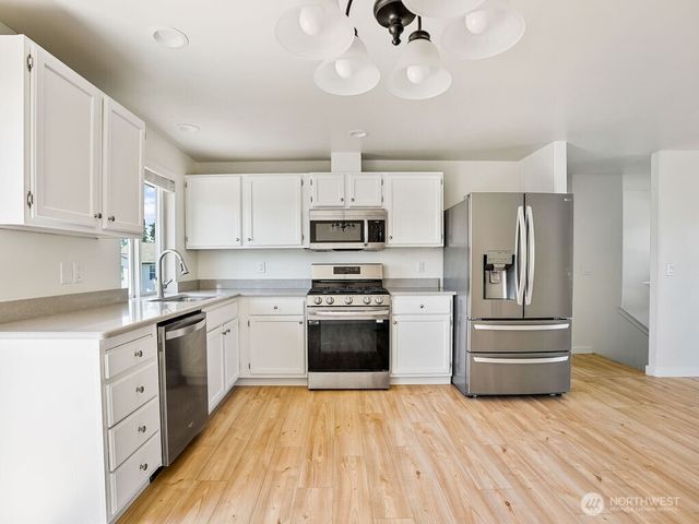 1675 SW 8th Avenue, Oak Harbor, WA 98277