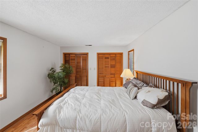 7040 Summer Place, Charlotte, NC 28213