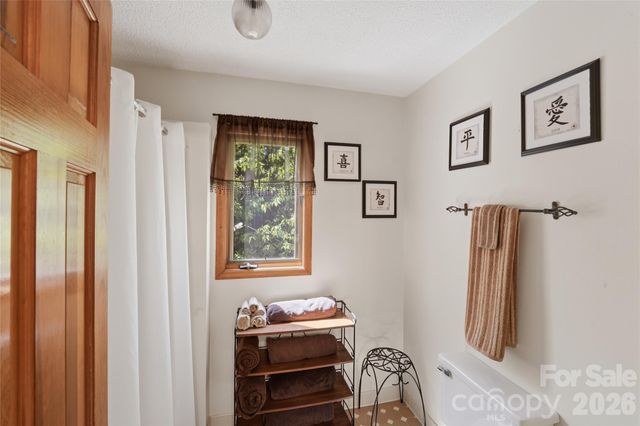 7040 Summer Place, Charlotte, NC 28213