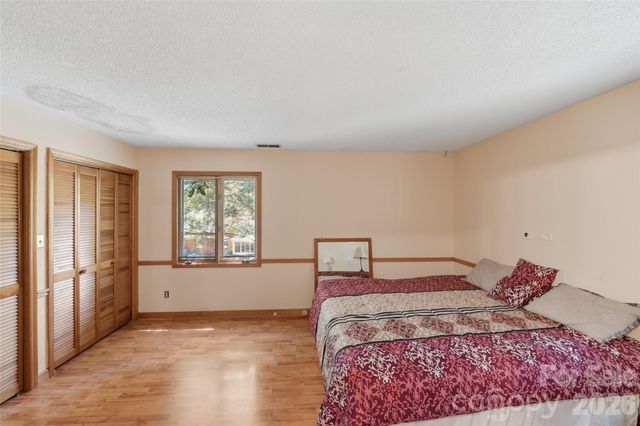 7040 Summer Place, Charlotte, NC 28213