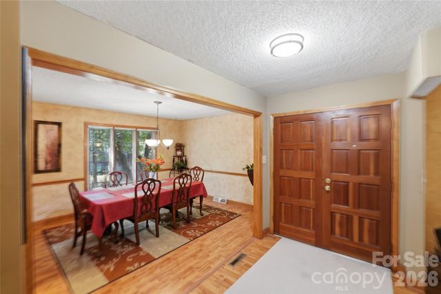 7040 Summer Place, Charlotte, NC 28213