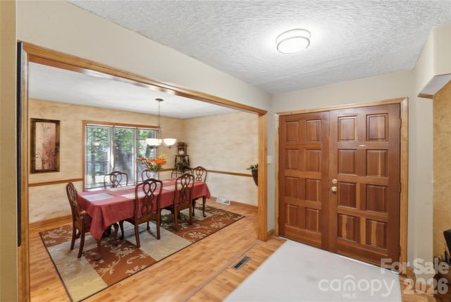 7040 Summer Place, Charlotte, NC 28213