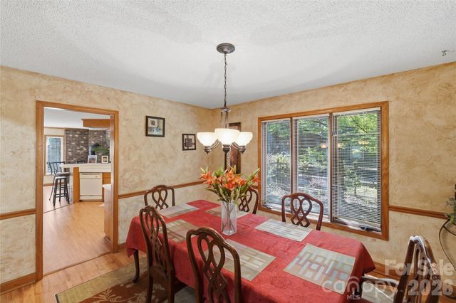 7040 Summer Place, Charlotte, NC 28213