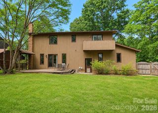 7040 Summer Place, Charlotte, NC 28213