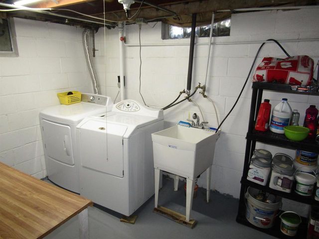 873 Benton Avenue, Janesville, WI 53545