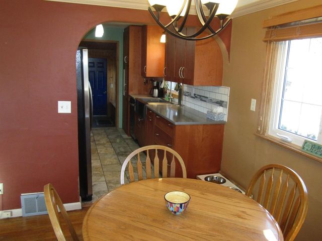 873 Benton Avenue, Janesville, WI 53545