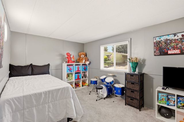 3305 E. BULL RUN Ln, Mead, WA 99021