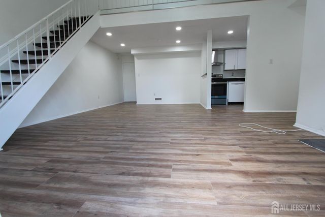 912 Aspen Drive, Plainsboro, NJ 08536