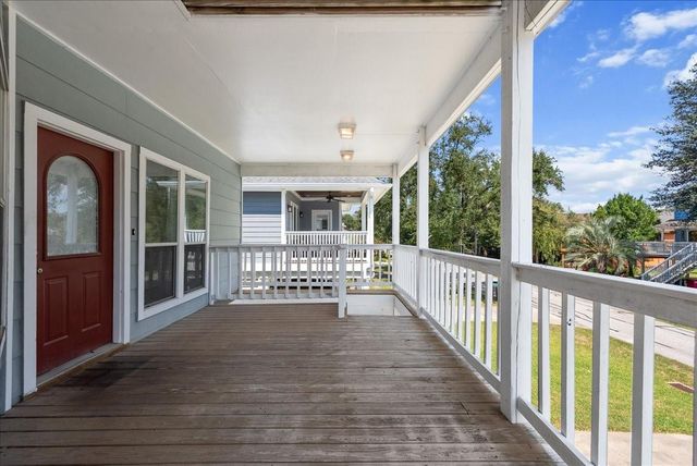 526 Pine Road, Clear Lake Shores, TX 77565