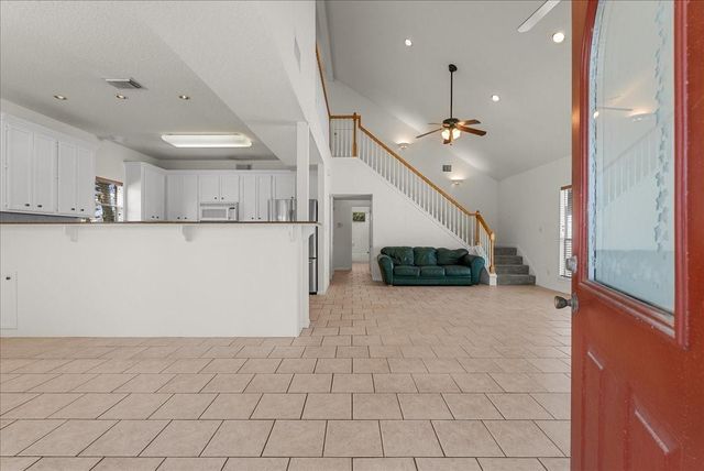 526 Pine Road, Clear Lake Shores, TX 77565
