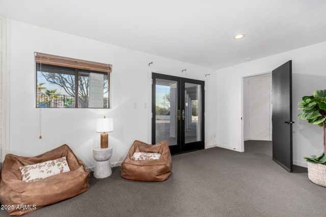 6831 E STAGECOACH PASS --, Carefree, AZ 85377