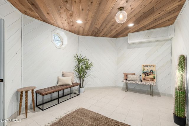 6831 E STAGECOACH PASS --, Carefree, AZ 85377