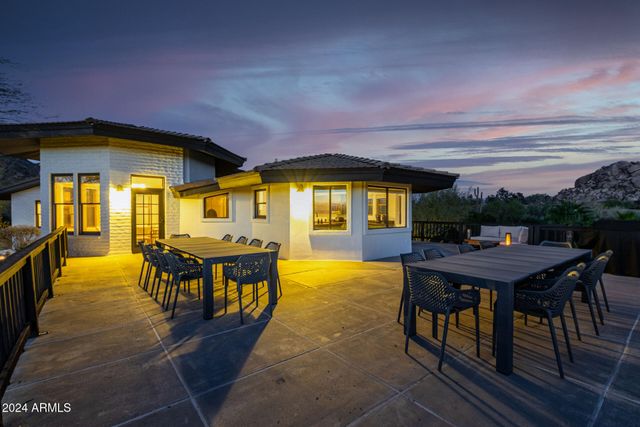 6831 E STAGECOACH PASS --, Carefree, AZ 85377