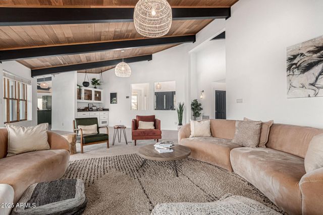 6831 E STAGECOACH PASS --, Carefree, AZ 85377